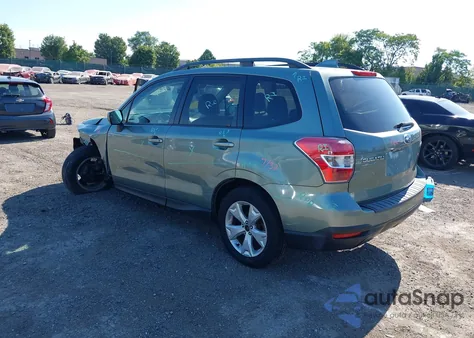 2016 Subaru Forester 2.5I Premium z USA, uszkodzony, nr VIN JF2SJAFC0GH526865